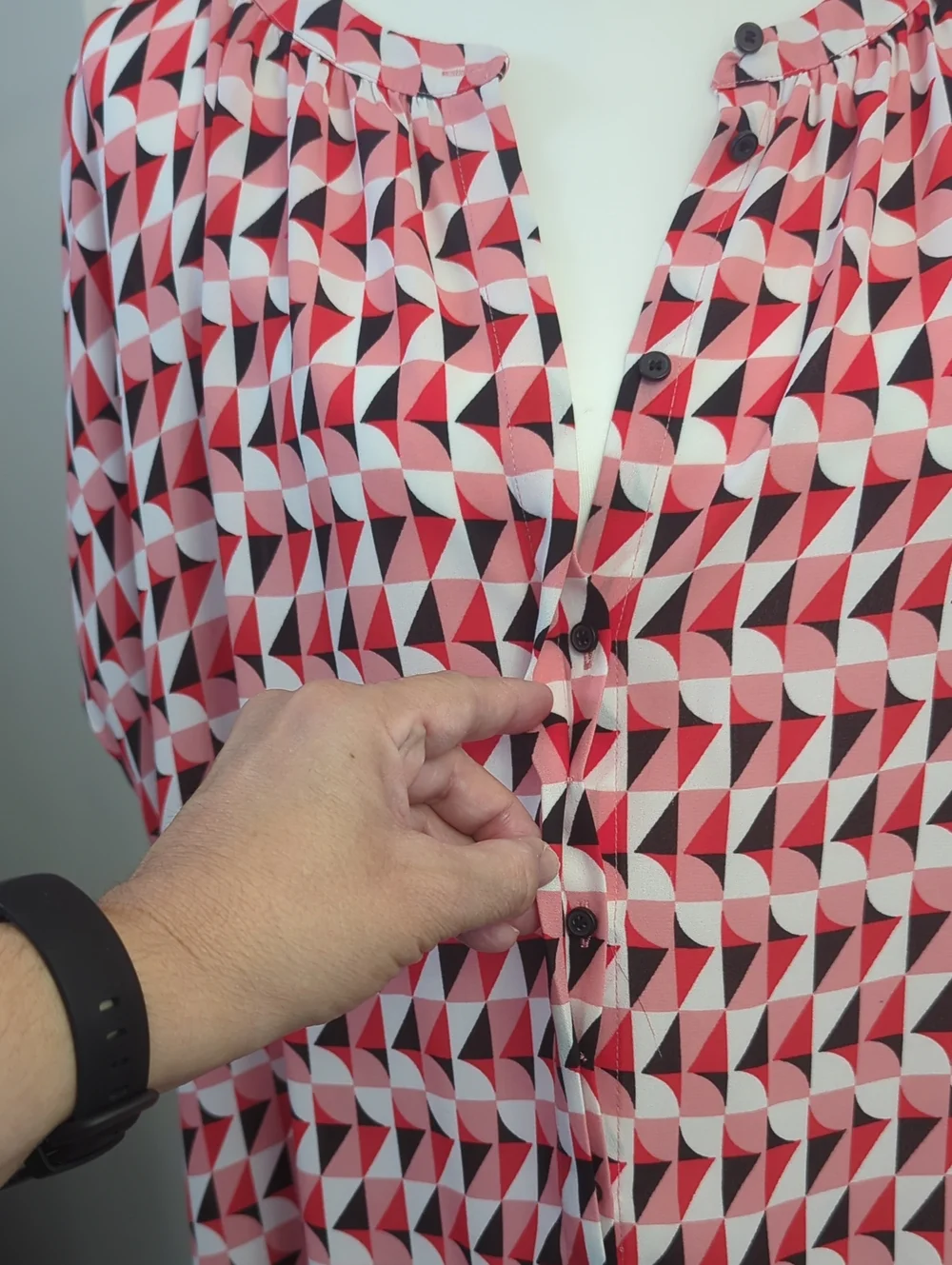 Halogen Geometric Triange Print Full Button Down Sleeveless Tunic Top XL